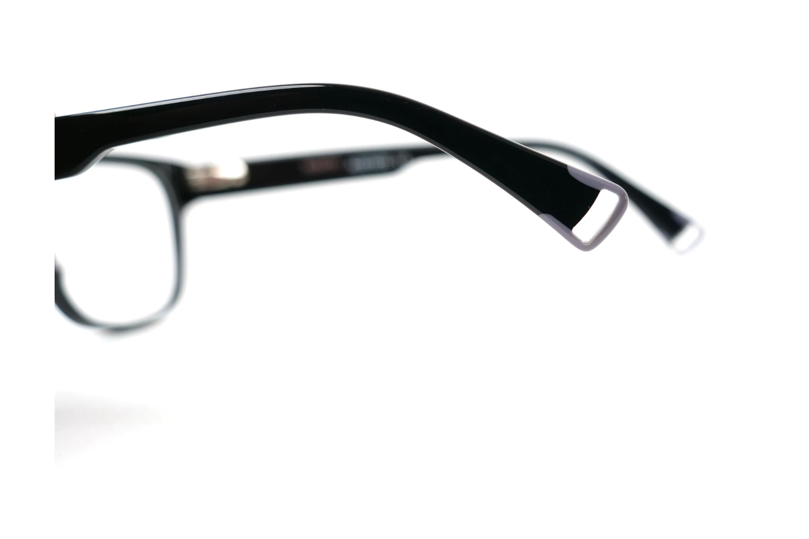 BARON BAR005-C1: detalle, Negro brillo / gris