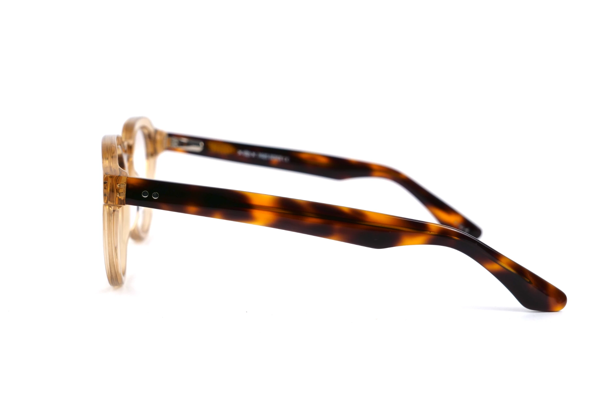 Vista lateral exacta de las varillas XOXA028-C1, Champagne Transparente con Ámbar Print